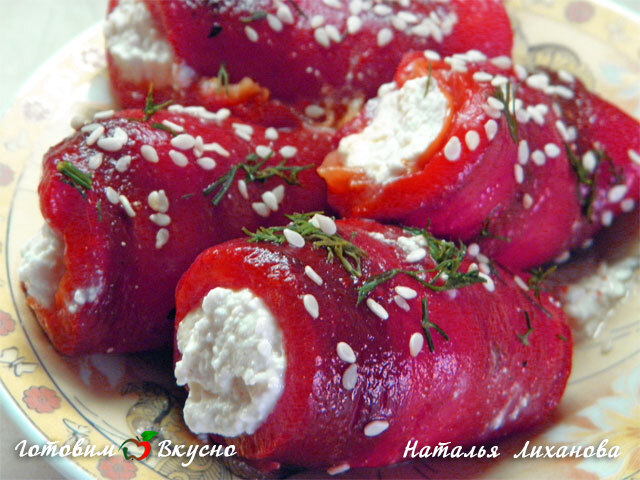 Zavináčiky zo sladkej papriky s kozím syrom - фото рецепта
