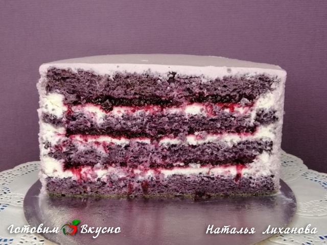 Торт лавандовый с ягодной начинкой - фото рецепта